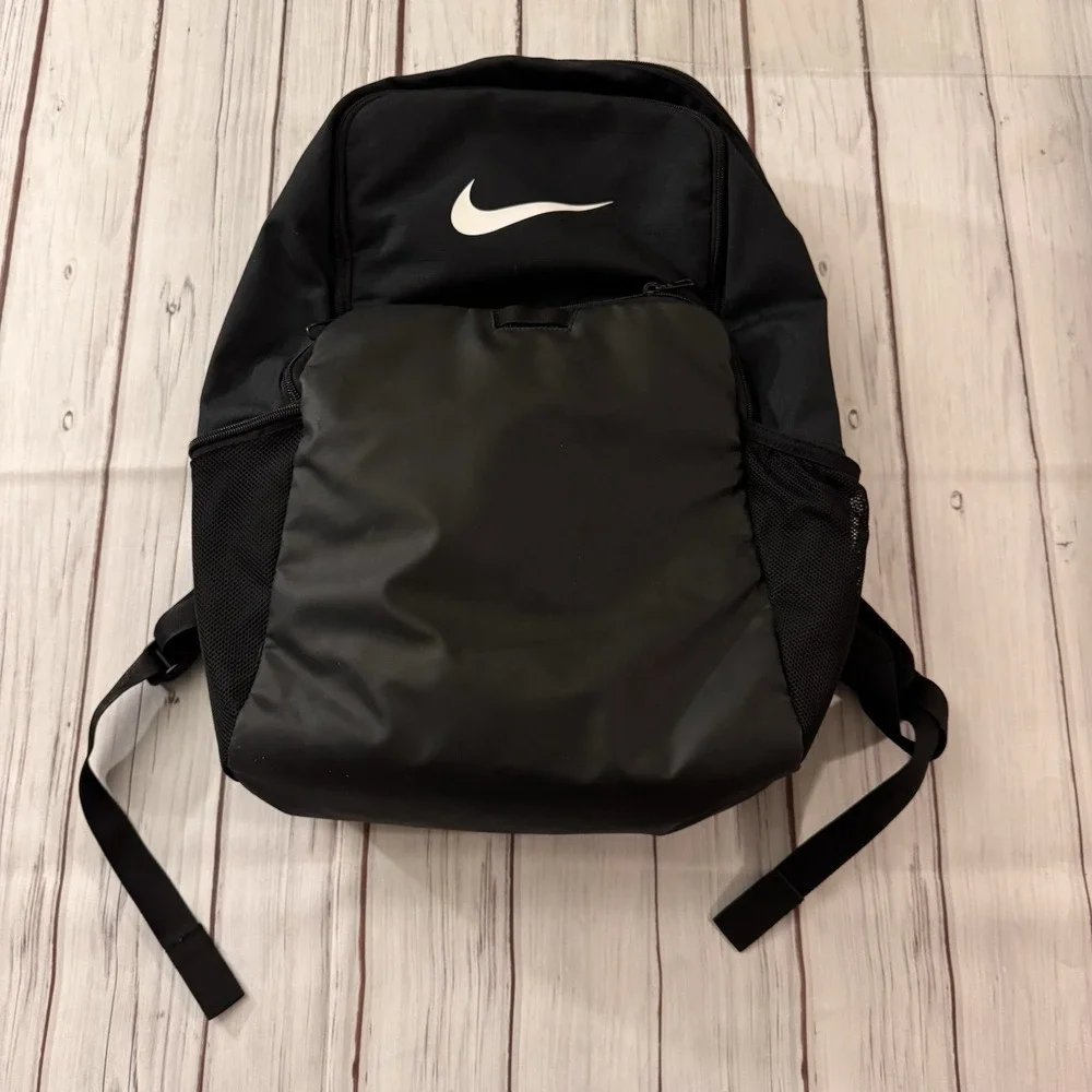 black and white nike legend backpack Tiempo 10 Elite Soccer Cleats 9.5 Adjustable padded shoulder straps provide lasting carrying comfort Nike Heritage Backpack Nike Sport